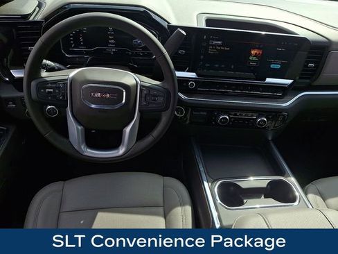 Used 2025 GMC Sierra 2500 SLT w/ SLT Premium Package image 3