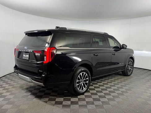 Used 2025 Ford Expedition Max Platinum AWD/4WD image 7