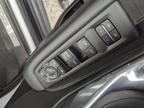 Certified 2023 GMC Yukon Denali image 17