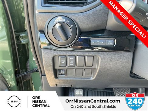 Certified 2024 Nissan Titan SV w/ SV Bronze Edition Package image 18