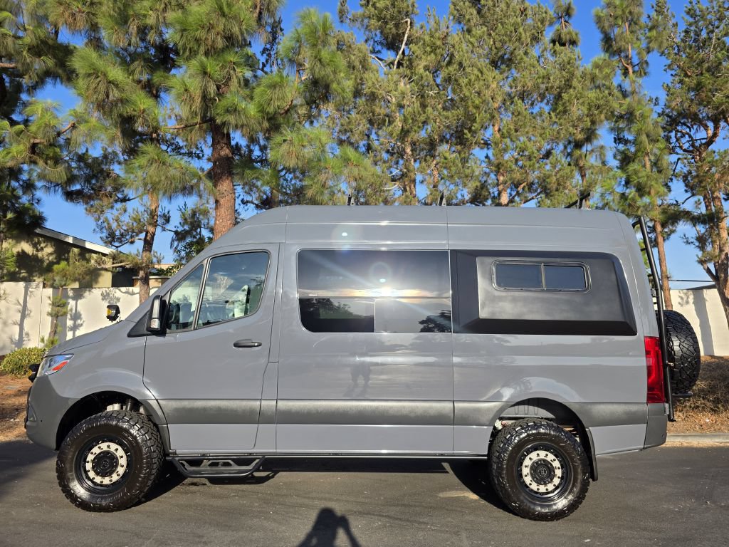 Used 2021 Mercedes-Benz Sprinter 2500 image 7