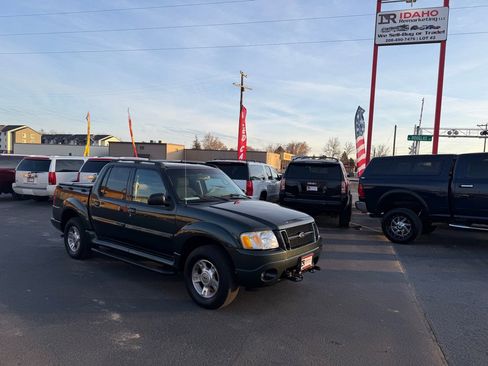 Used 2004 Ford Explorer Sport Trac 4x4 image 1