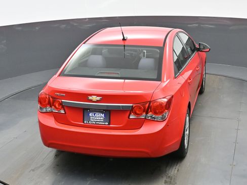 Used 2014 Chevrolet Cruze LS image 37