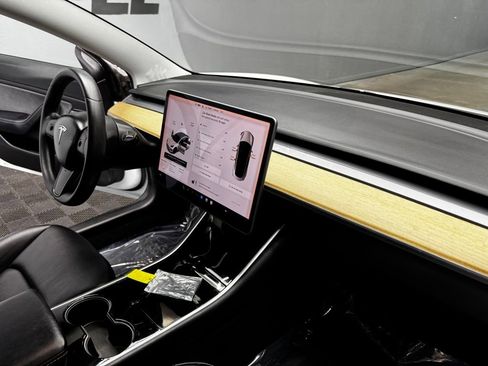 Used 2020 Tesla Model 3 Long Range image 50