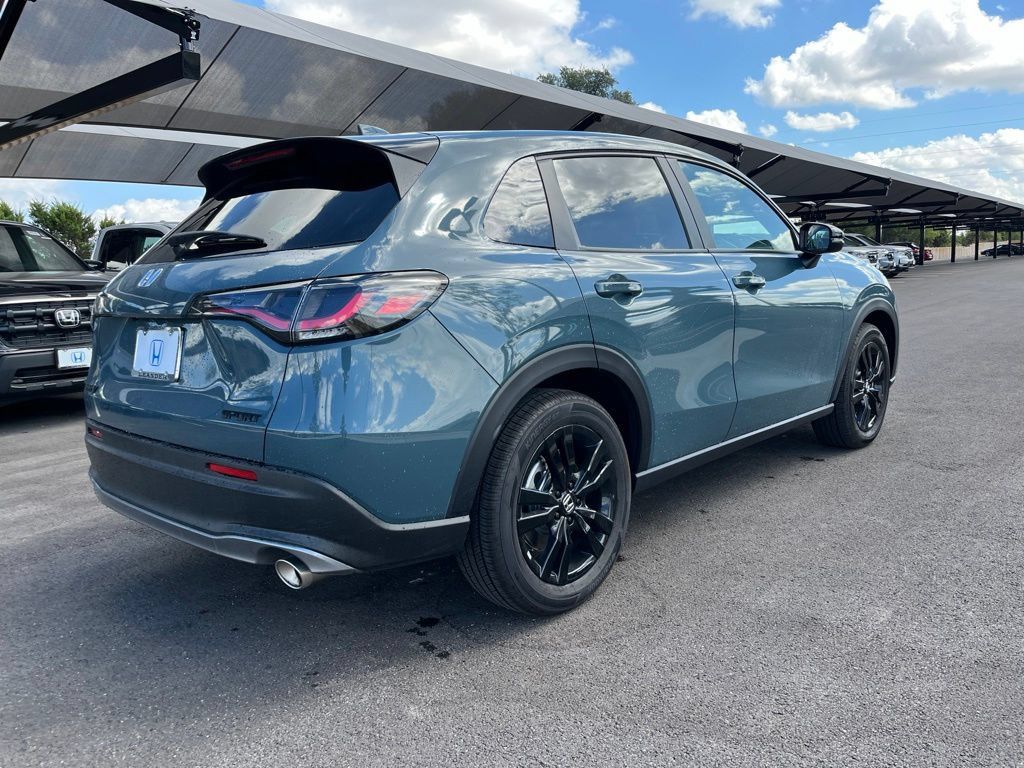 Certified 2027 Honda HR-V Sport image 4