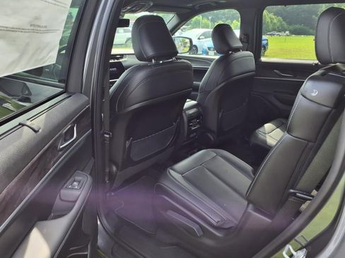 New 2025 Jeep Grand Cherokee L Limited w/ Luxury Tech Group II image 21