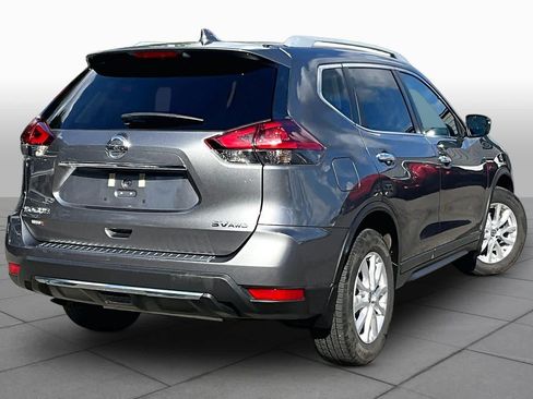 Used 2018 Nissan Rogue SV AWD/4WD image 13