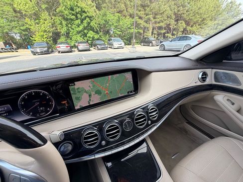 Used 2016 Mercedes-Benz S 550 4MATIC Sedan image 24