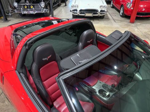 Used 2007 Chevrolet Corvette Base 2dr Coupe w/ Preferred Equipment Group image 20