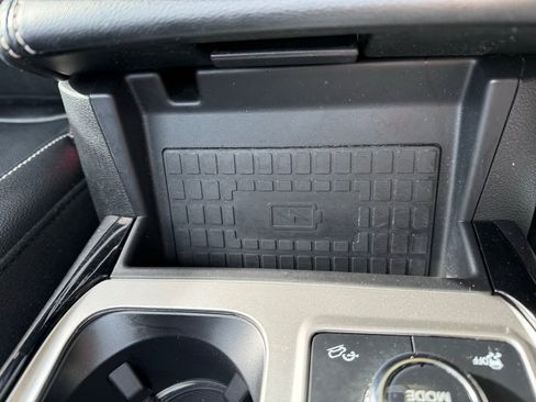 Used 2022 Ford Explorer ST image 23