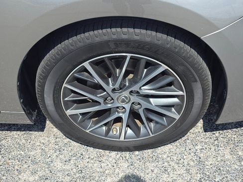 Used 2017 Lexus ES 350 w/ Luxury Package FWD image 7