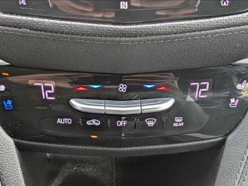 Used 2021 Cadillac XT5 Premium Luxury image 14