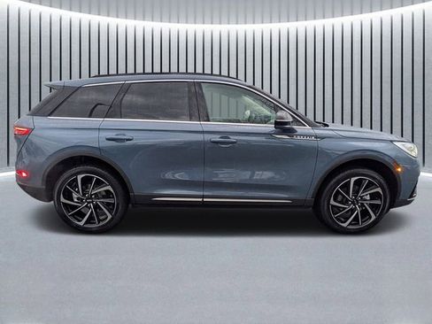 New 2026 Lincoln Corsair Reserve image 2