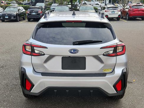 Used 2025 Subaru Crosstrek 2.0i Premium image 5