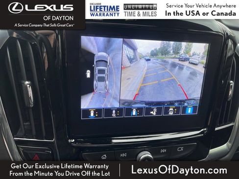 Used 2023 Chevrolet Traverse Premier image 28