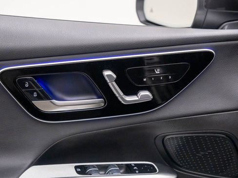 New 2026 Mercedes-Benz GLC 300 GLC 300 image 14