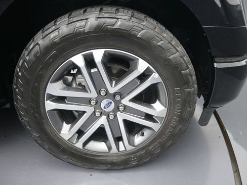 Used 2021 Ford F150 XL w/ STX Appearance Package RWD image 9