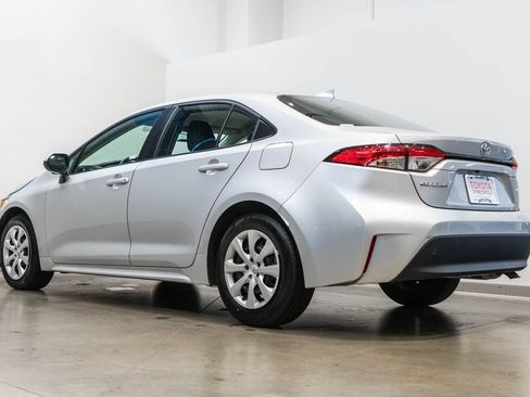 Used 2024 Toyota Corolla LE FWD image 7