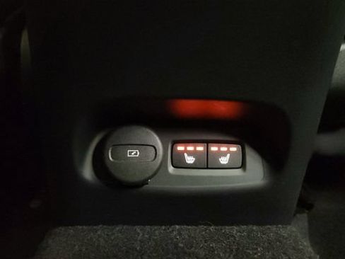 Certified 2023 Volvo C40 P8 Recharge Ultimate AWD/4WD image 31