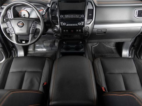 Used 2021 Nissan Titan PRO-4X w/ Pro-4x Convenience Package image 38