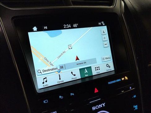 Used 2018 Ford Explorer Platinum image 13