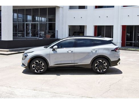 Certified 2023 Kia Sportage SX FWD image 4