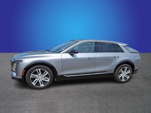 Certified 2024 Cadillac Lyriq Tech w/ Driver Assist Package RWD image 7