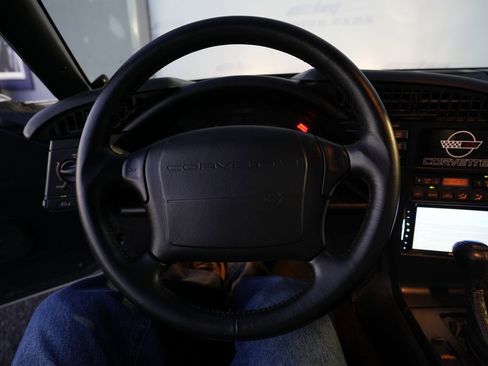 Used 1992 Chevrolet Corvette Convertible image 63