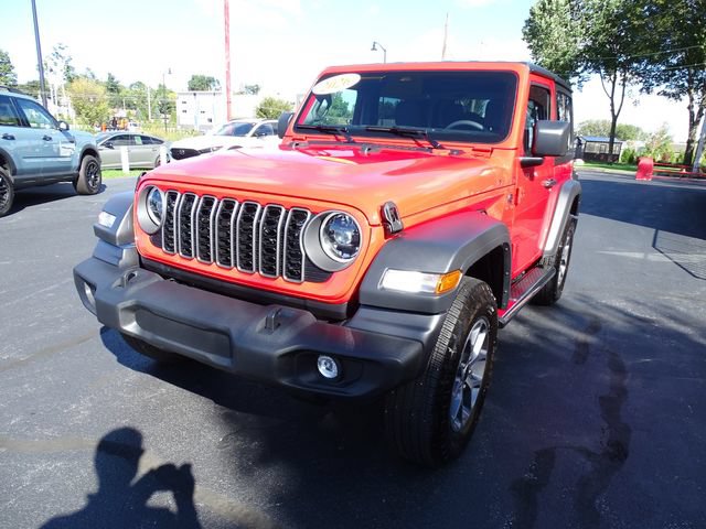 Used 2026 Jeep Wrangler Sport AWD/4WD image 2