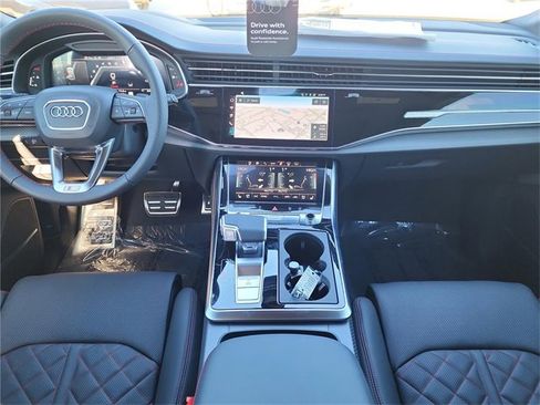 New 2026 Audi SQ8 Prestige image 11