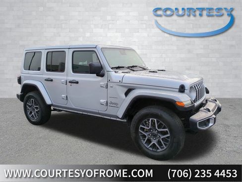 Used 2024 Jeep Wrangler Sahara image 1