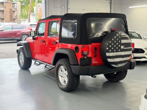 Used 2013 Jeep Wrangler Unlimited Sport image 5