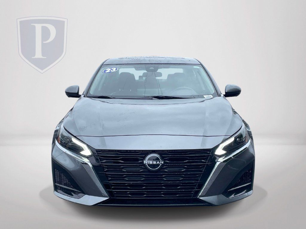 Used 2023 Nissan Altima 2.5 SL FWD image 3