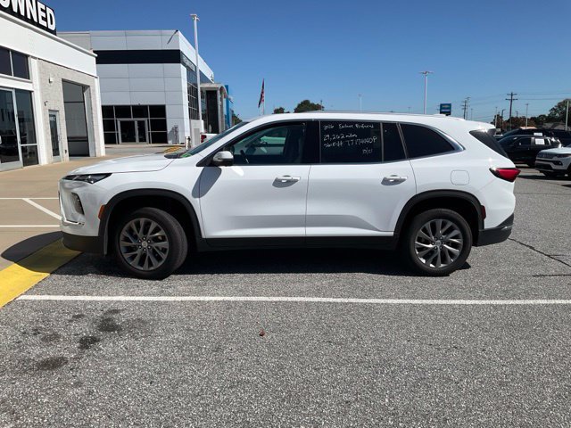 Used 2026 Buick Enclave Preferred FWD image 4