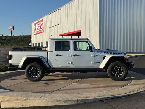 Used 2022 Jeep Gladiator Rubicon w/ LED Lighting Group image 2