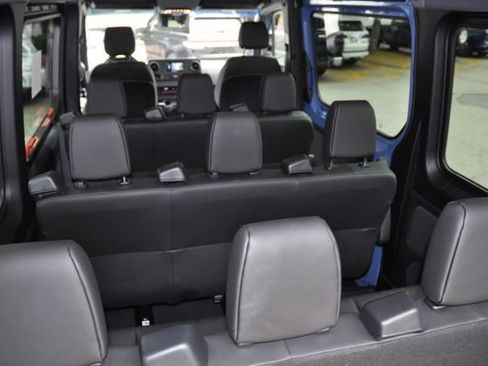 Used 2023 Mercedes-Benz Sprinter 2500 image 41