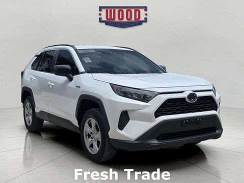 Used 2021 Toyota RAV4 LE AWD/4WD image 1