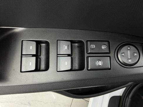 Used 2021 Hyundai Ioniq SE FWD image 37