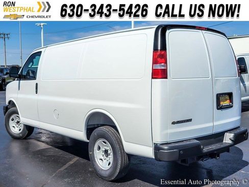 New 2025 Chevrolet Express 3500 Regular Wheelbase w/ Driver Convenience Package image 6