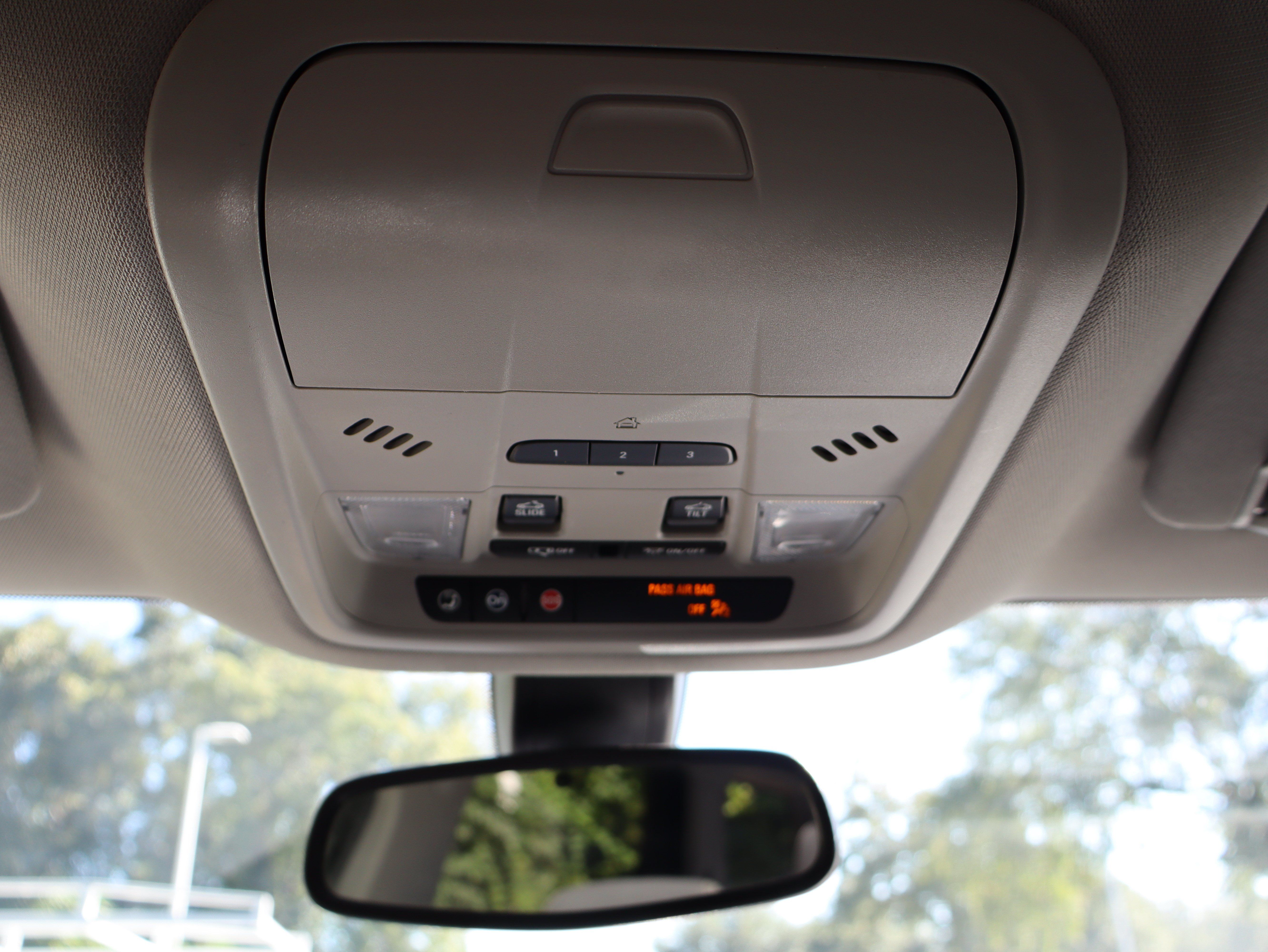 Used 2021 Buick Enclave Essence w/ Sport Touring Edition FWD image 38