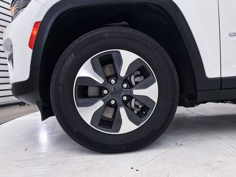 Used 2022 Jeep Grand Cherokee Limited 4xe AWD/4WD image 18