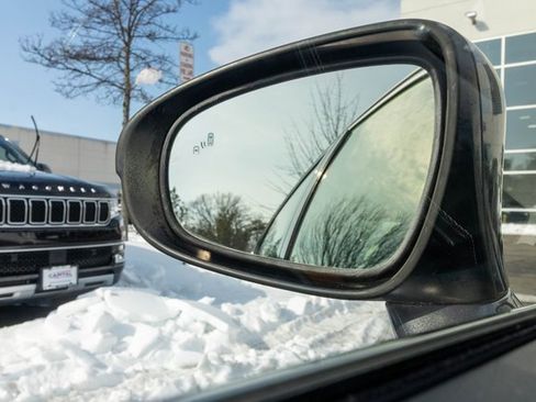 Used 2013 Lexus ES 300h image 59