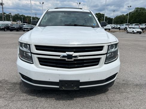 Used 2019 Chevrolet Suburban Premier AWD/4WD image 2