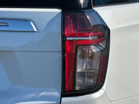 Used 2021 Chevrolet Suburban High Country w/ Premium Package AWD/4WD image 50
