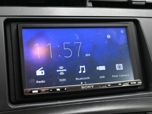 Used 2011 Toyota Prius Three image 11