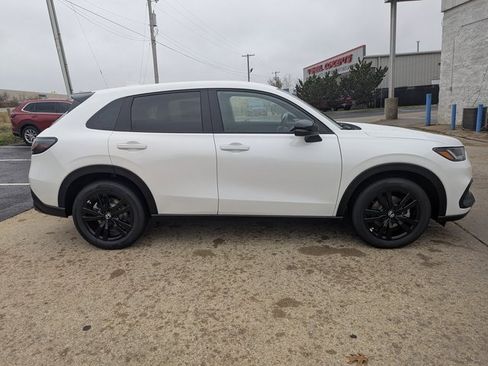 New 2026 Honda HR-V Sport image 6