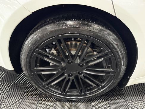 Used 2015 Porsche Panamera 4 image 17