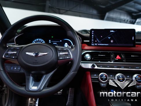Used 2023 Genesis G70 2.0T w/ Sport Prestige Package RWD image 33