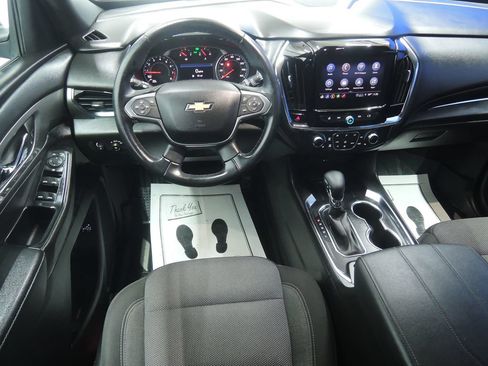 Used 2023 Chevrolet Traverse LT FWD image 11