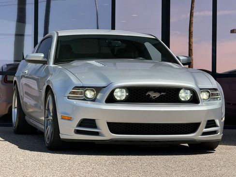 Used 2013 Ford Mustang GT Premium w/ Brembo Brake Pkg image 18